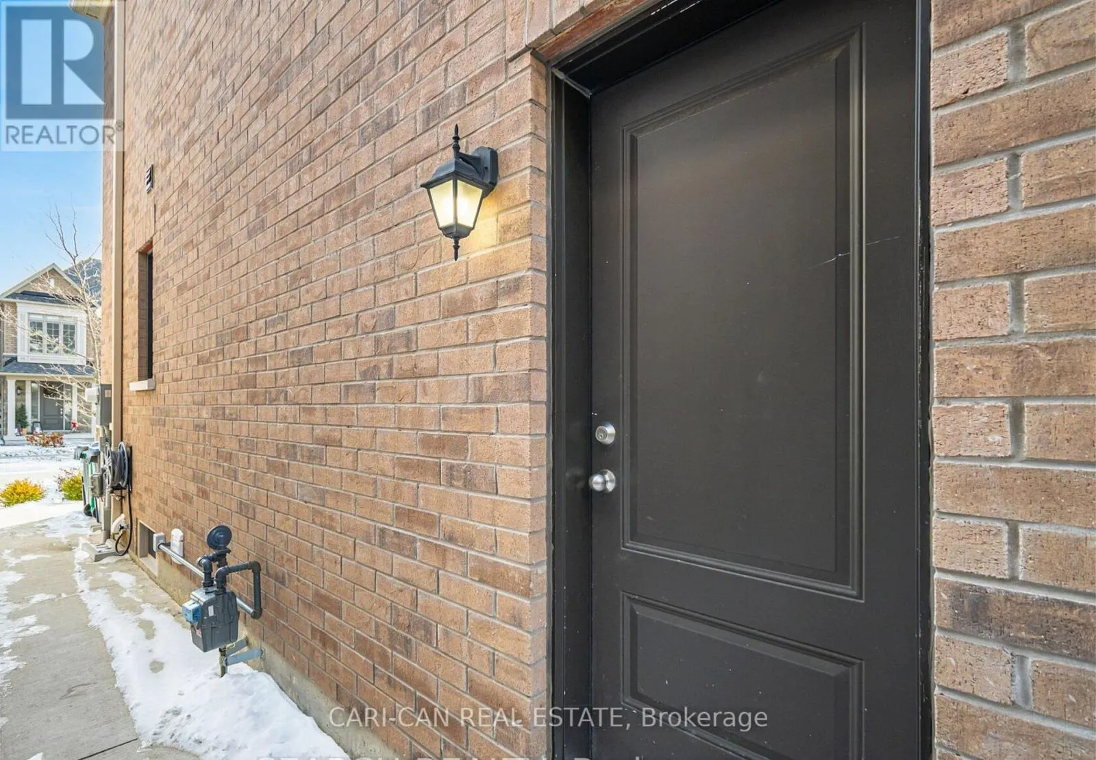 18 ANGELFISH ROAD