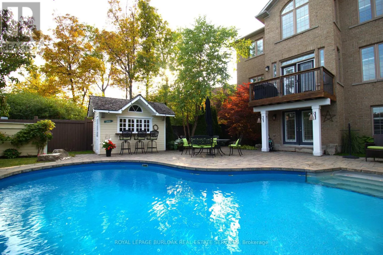 2135 DEVONSHIRE CRESCENT