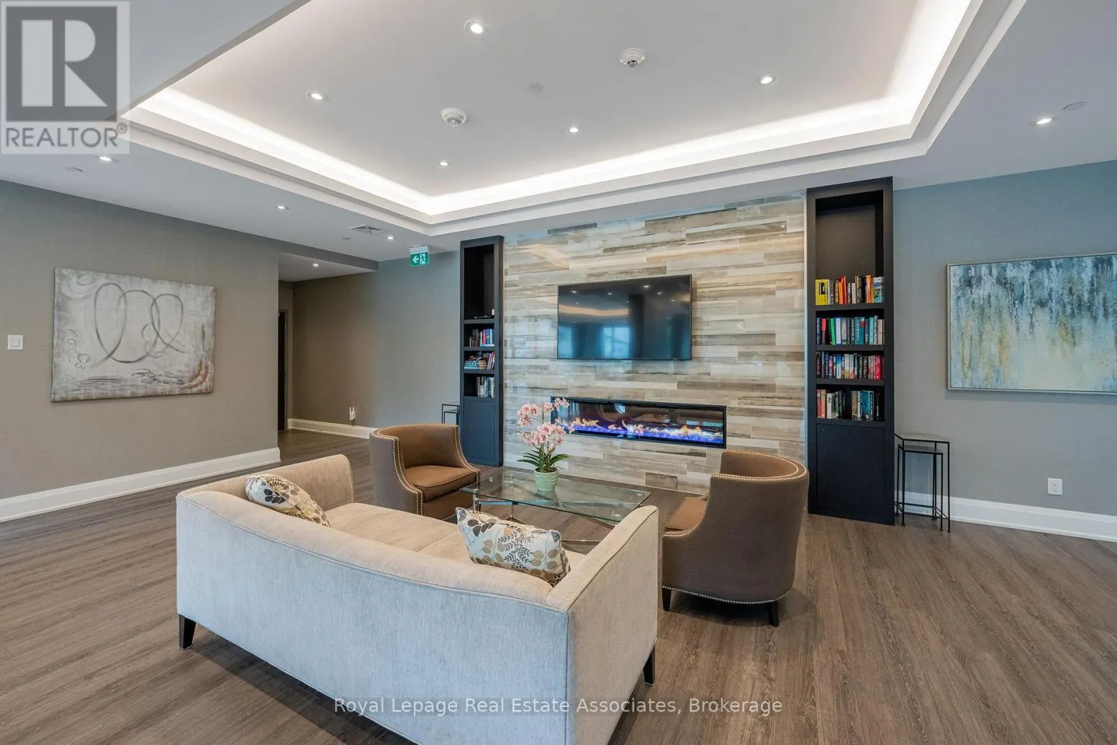 403 - 50 HALL ROAD