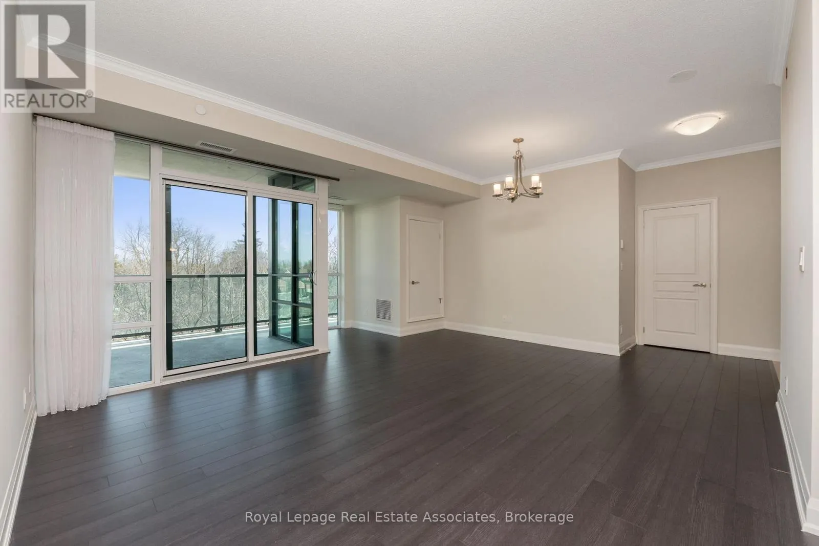 403 - 50 HALL ROAD