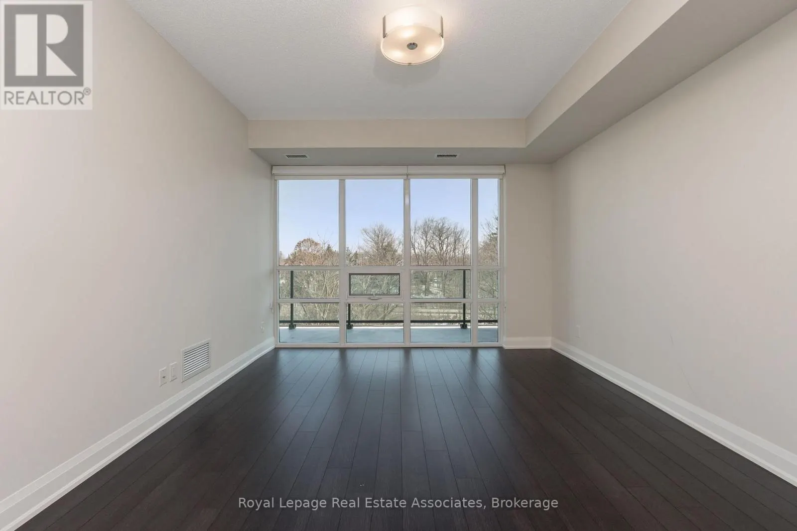 403 - 50 HALL ROAD