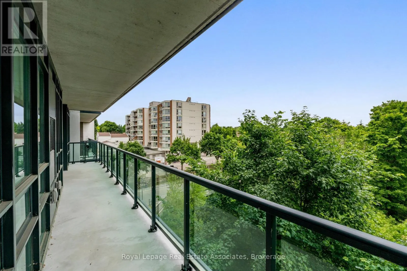 403 - 50 HALL ROAD