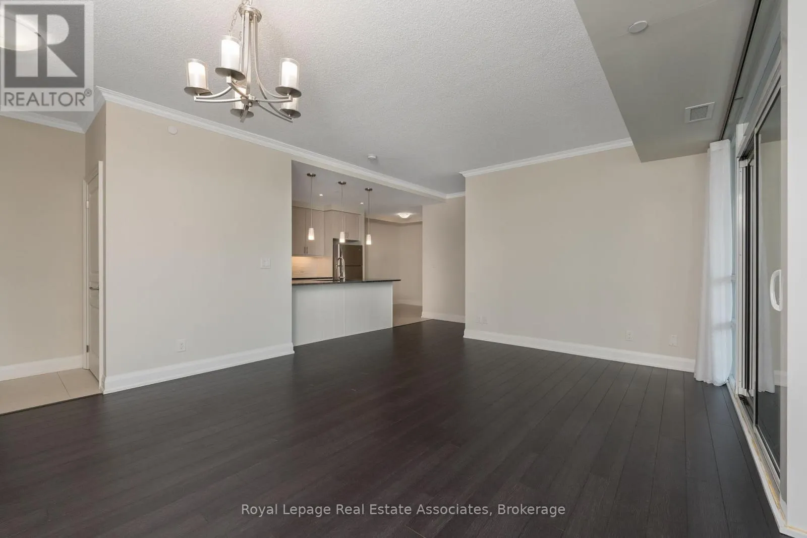 403 - 50 HALL ROAD