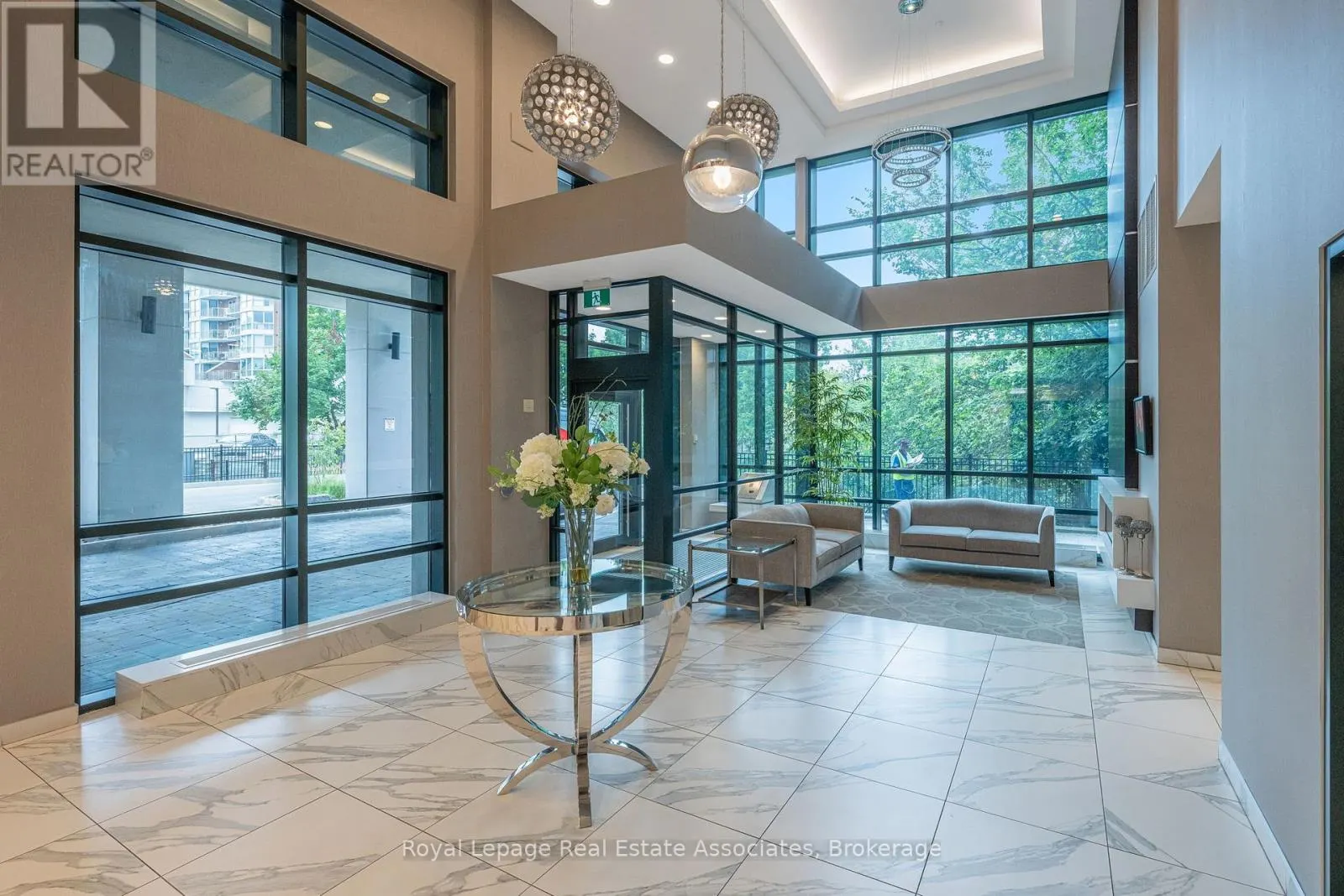 403 - 50 HALL ROAD