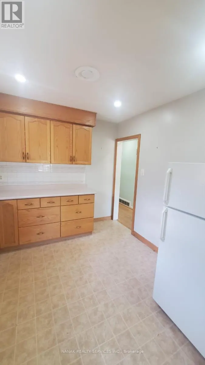 UPPER - 24 ALHART DRIVE