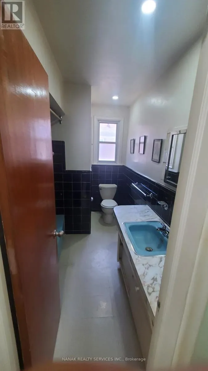UPPER - 24 ALHART DRIVE