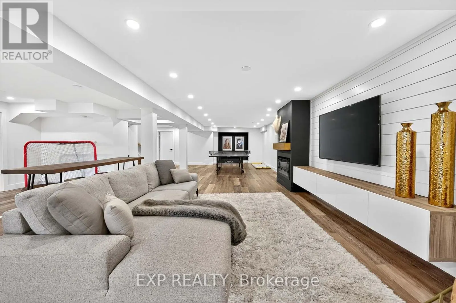27 GRIST MILL DRIVE