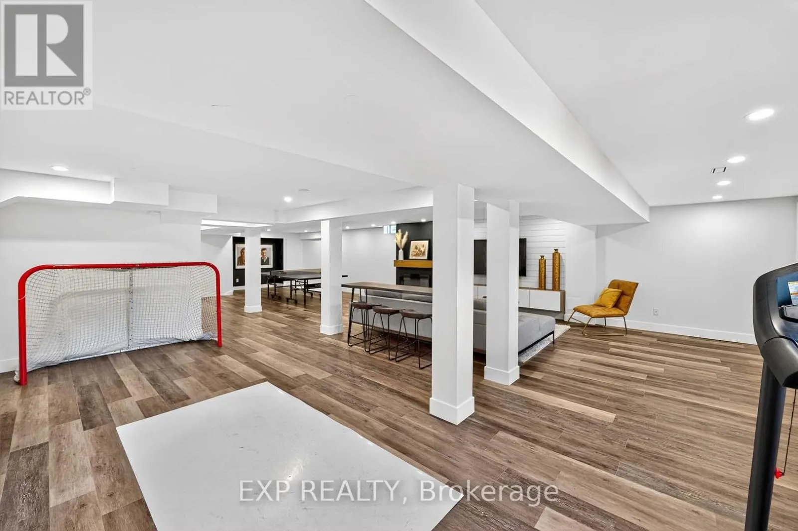 27 GRIST MILL DRIVE
