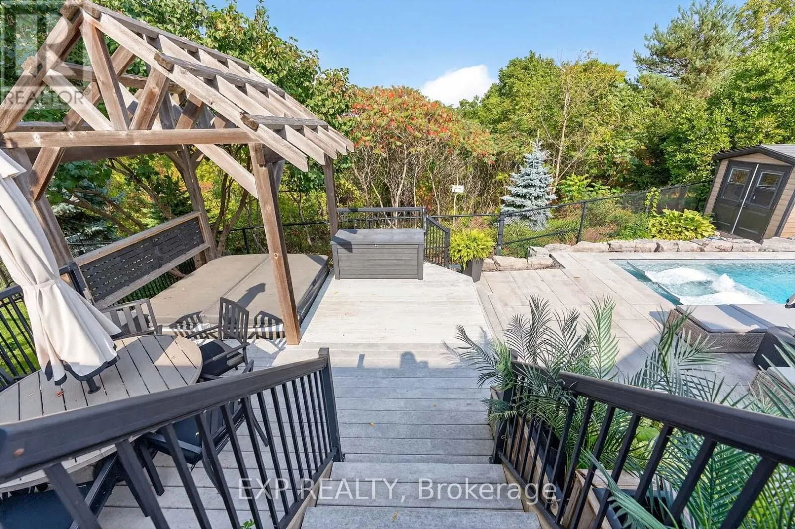 27 GRIST MILL DRIVE