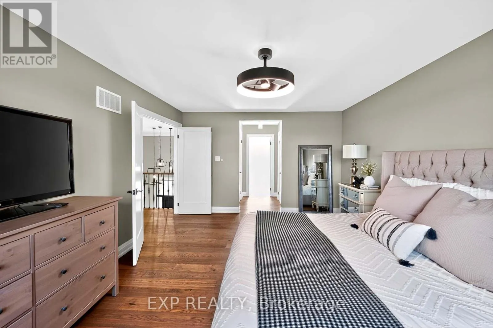 27 GRIST MILL DRIVE