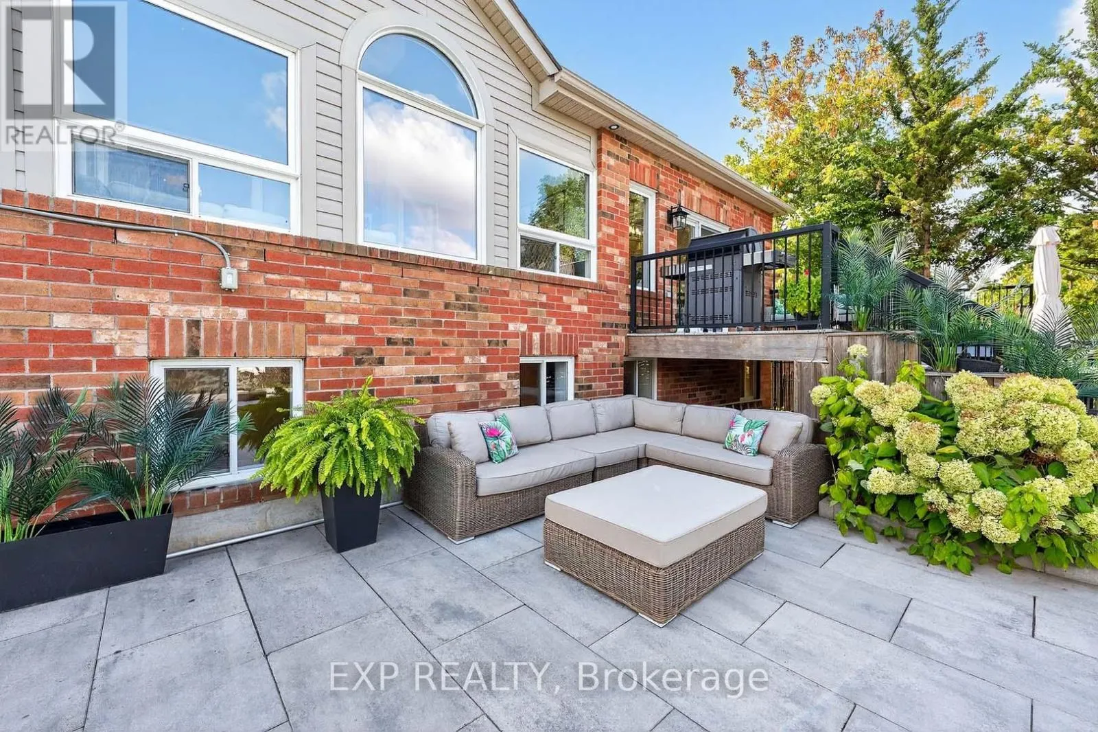 27 GRIST MILL DRIVE