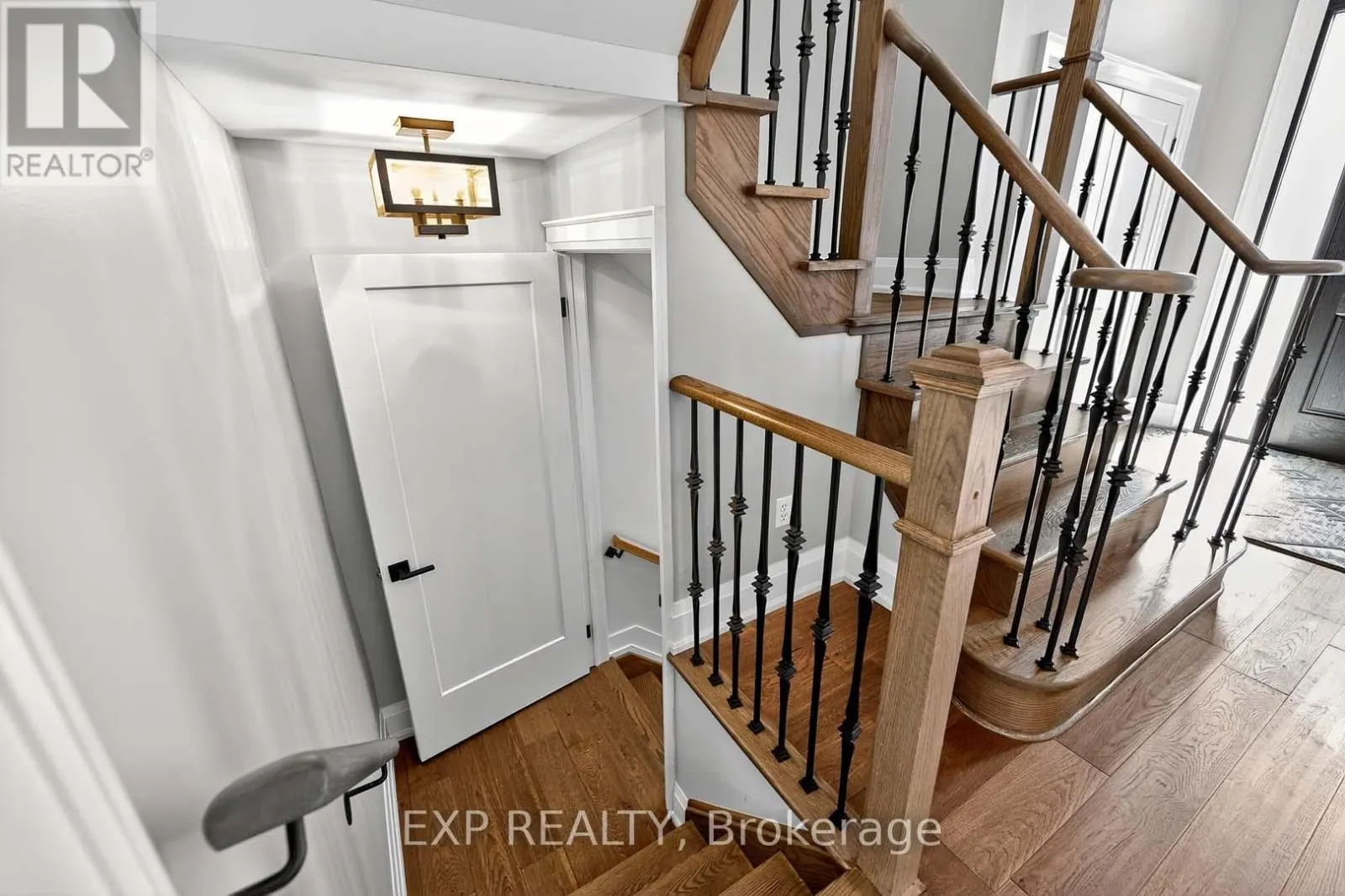 27 GRIST MILL DRIVE