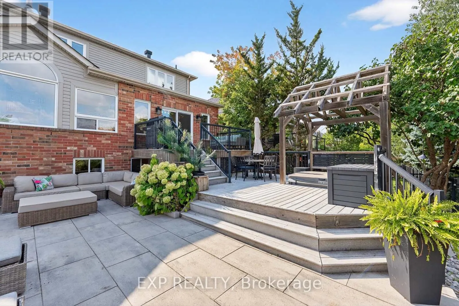 27 GRIST MILL DRIVE