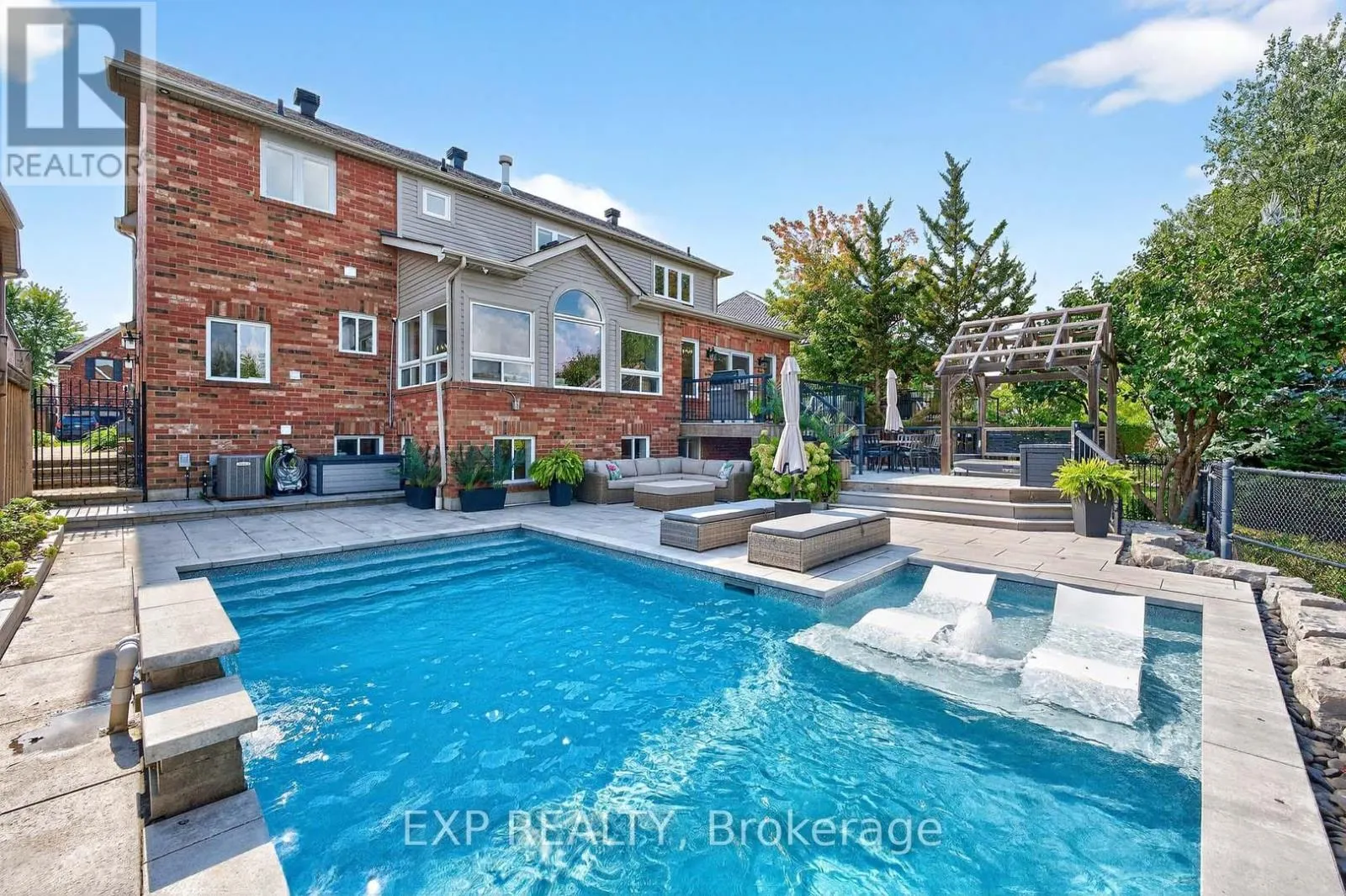 27 GRIST MILL DRIVE
