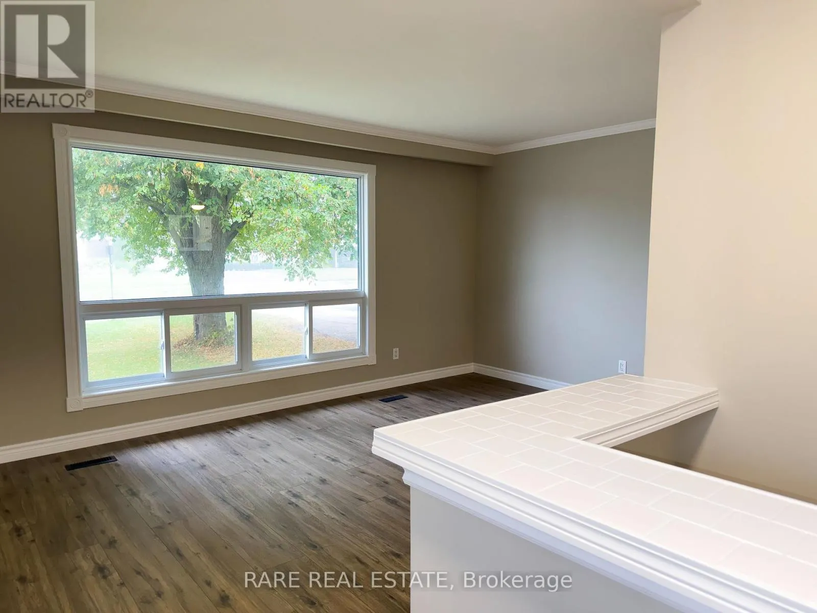 75A DAWSON ROAD E