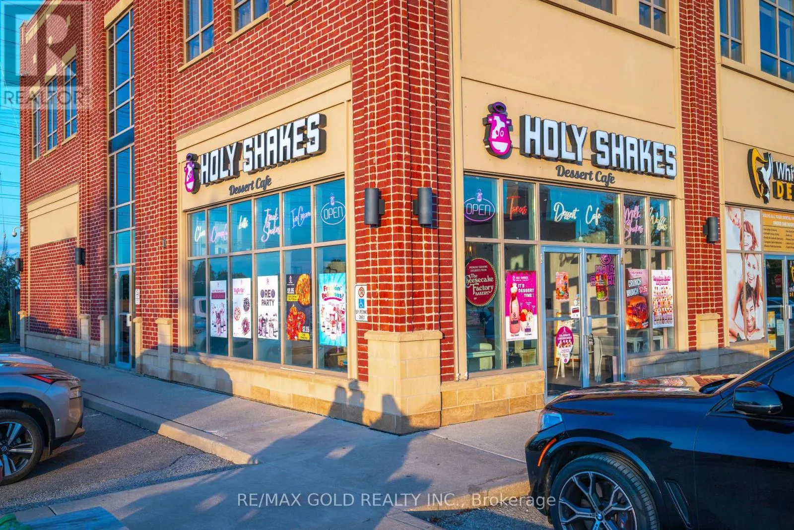 61 JAMES SNOW PKWY PARKWAY N