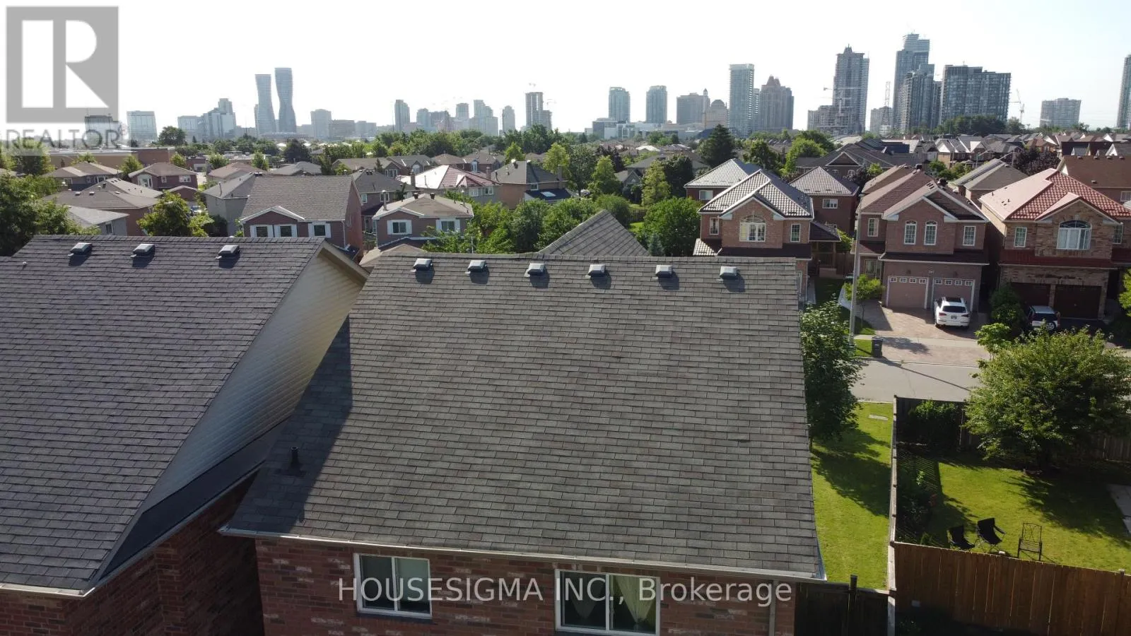 415 HILLBURY DRIVE