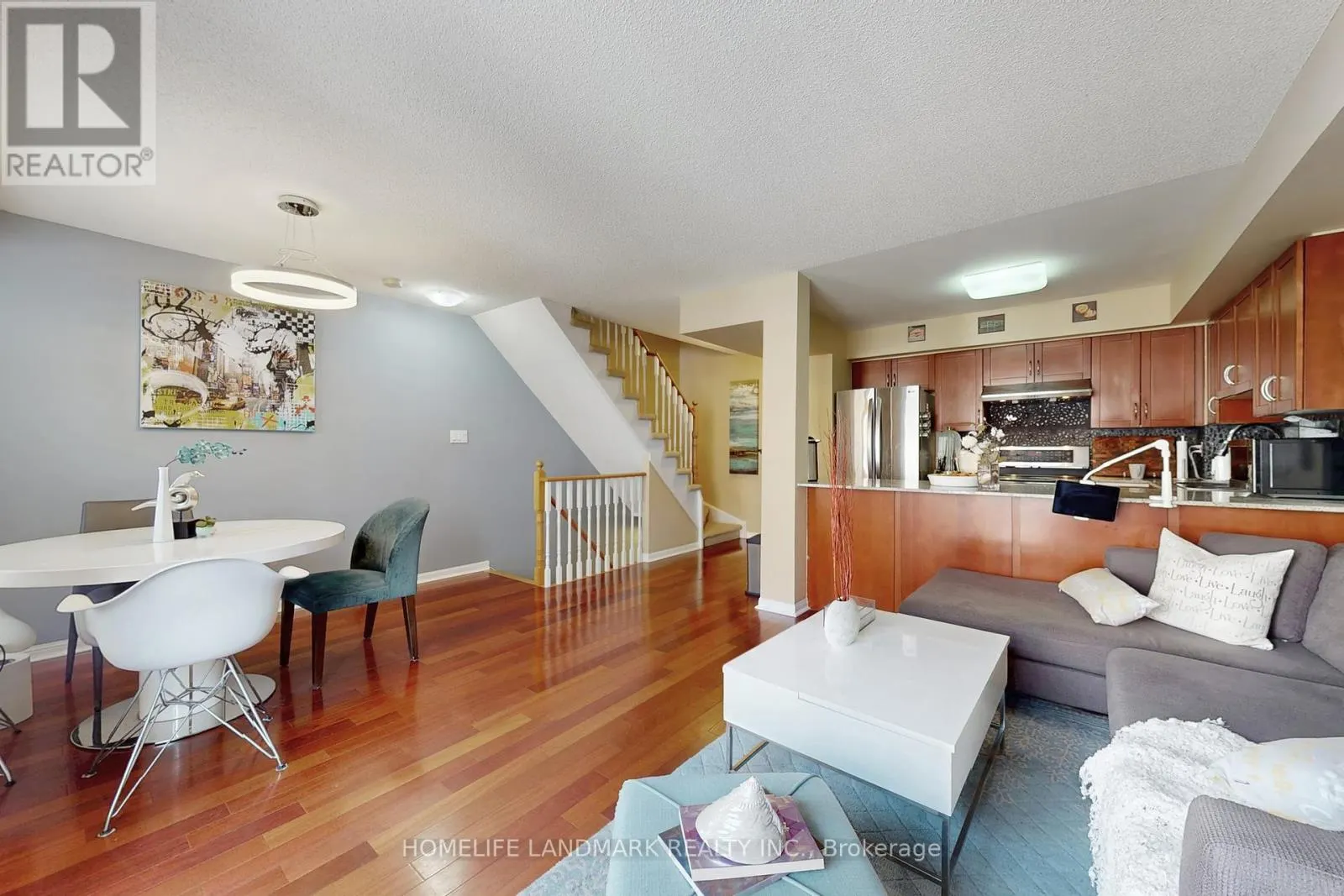 310 - 60 JOE SHUSTER WAY