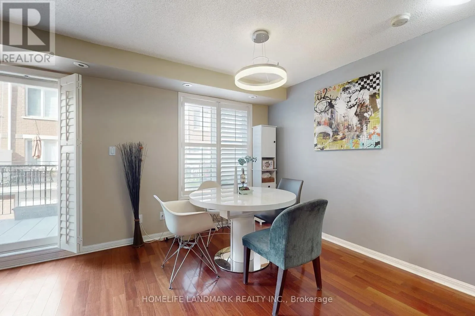 310 - 60 JOE SHUSTER WAY