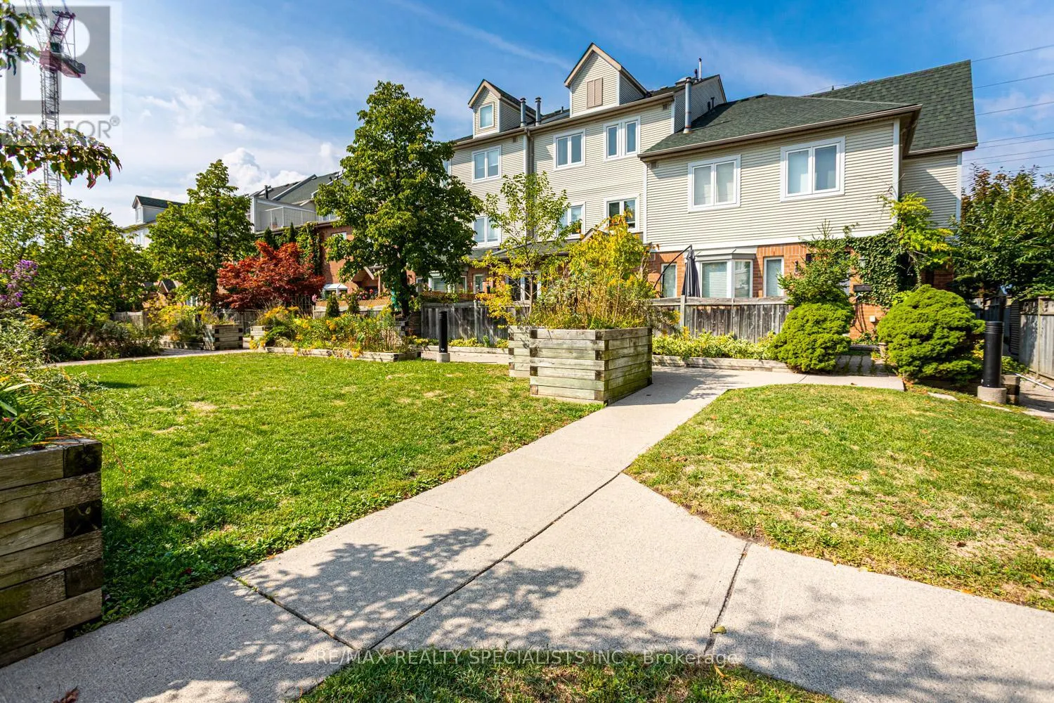 26 - 1231 PARKWEST PLACE