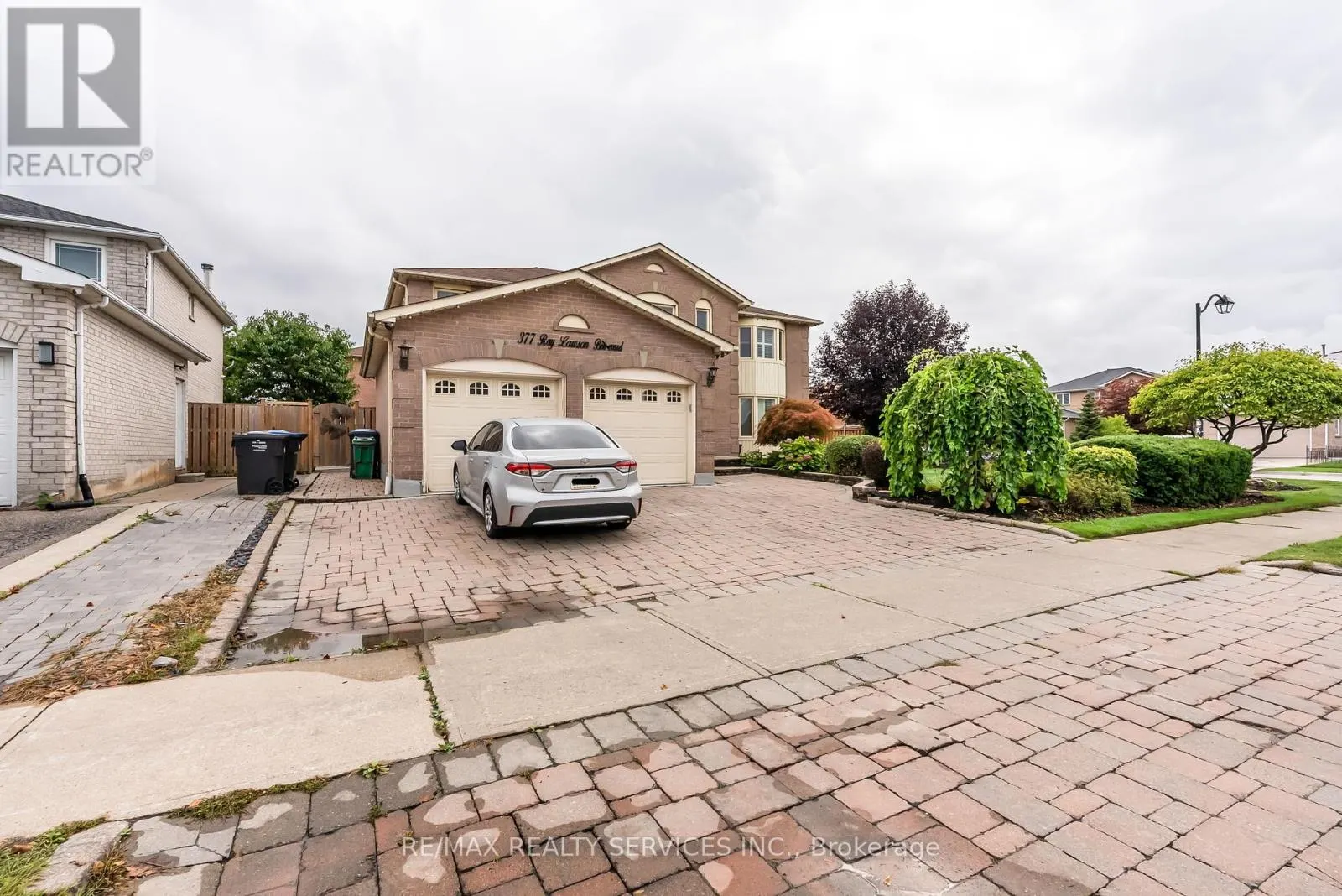 377 RAY LAWSON BOULEVARD