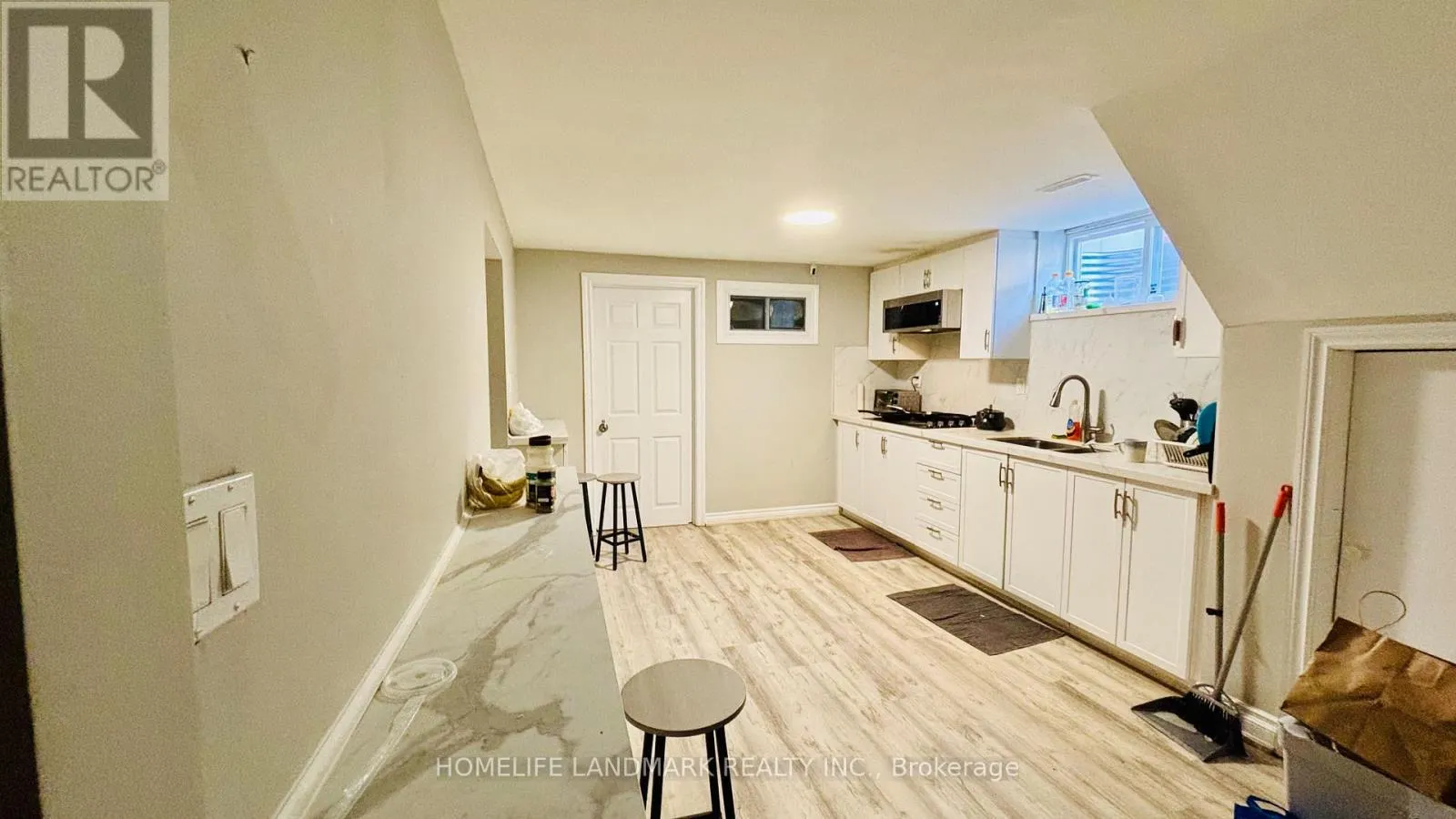 204 DERRYDOWN ROAD