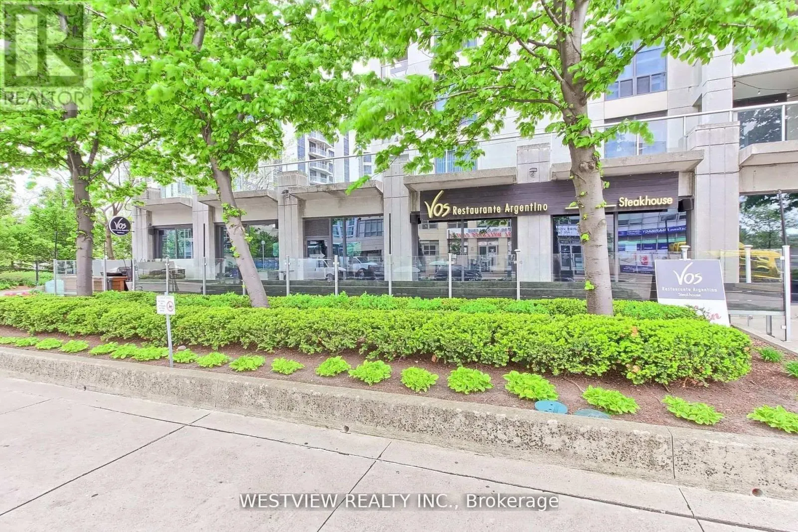 405 - 2067 LAKE SHORE BOULEVARD W