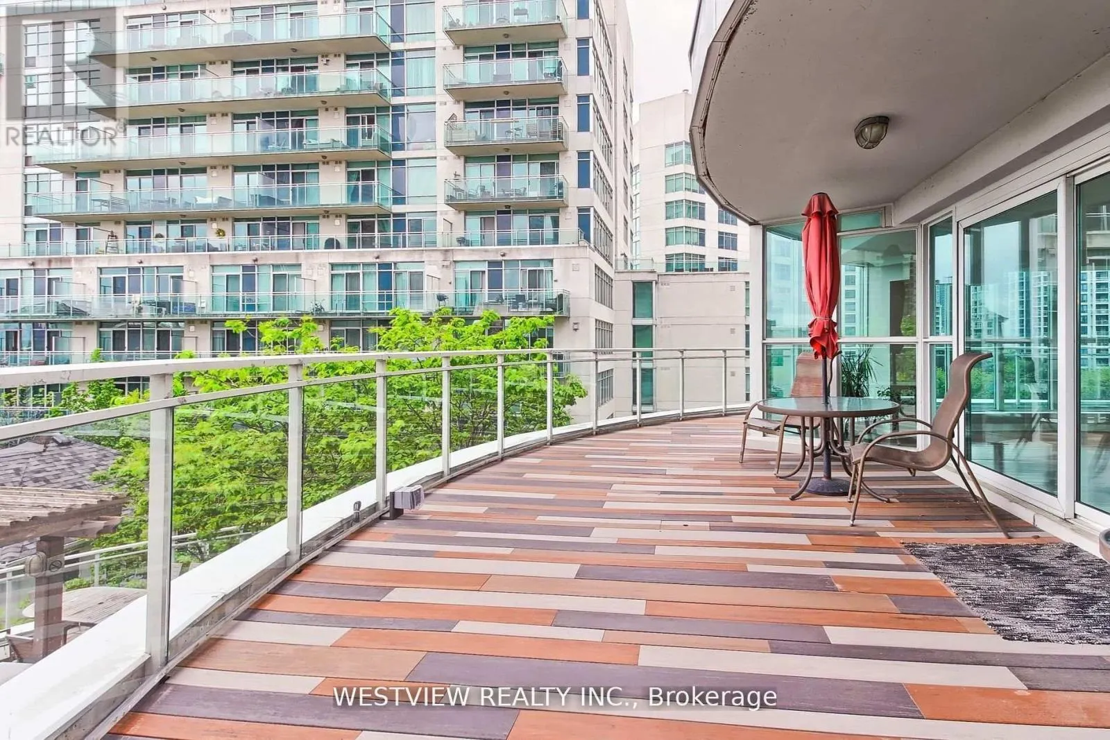 405 - 2067 LAKE SHORE BOULEVARD W