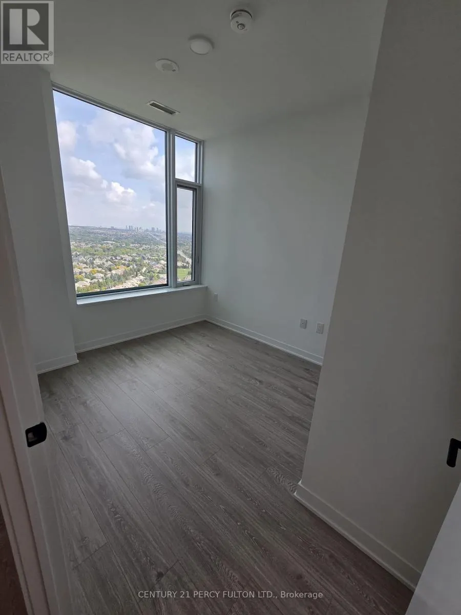 2710 - 2495 EGLINTON AVENUE W