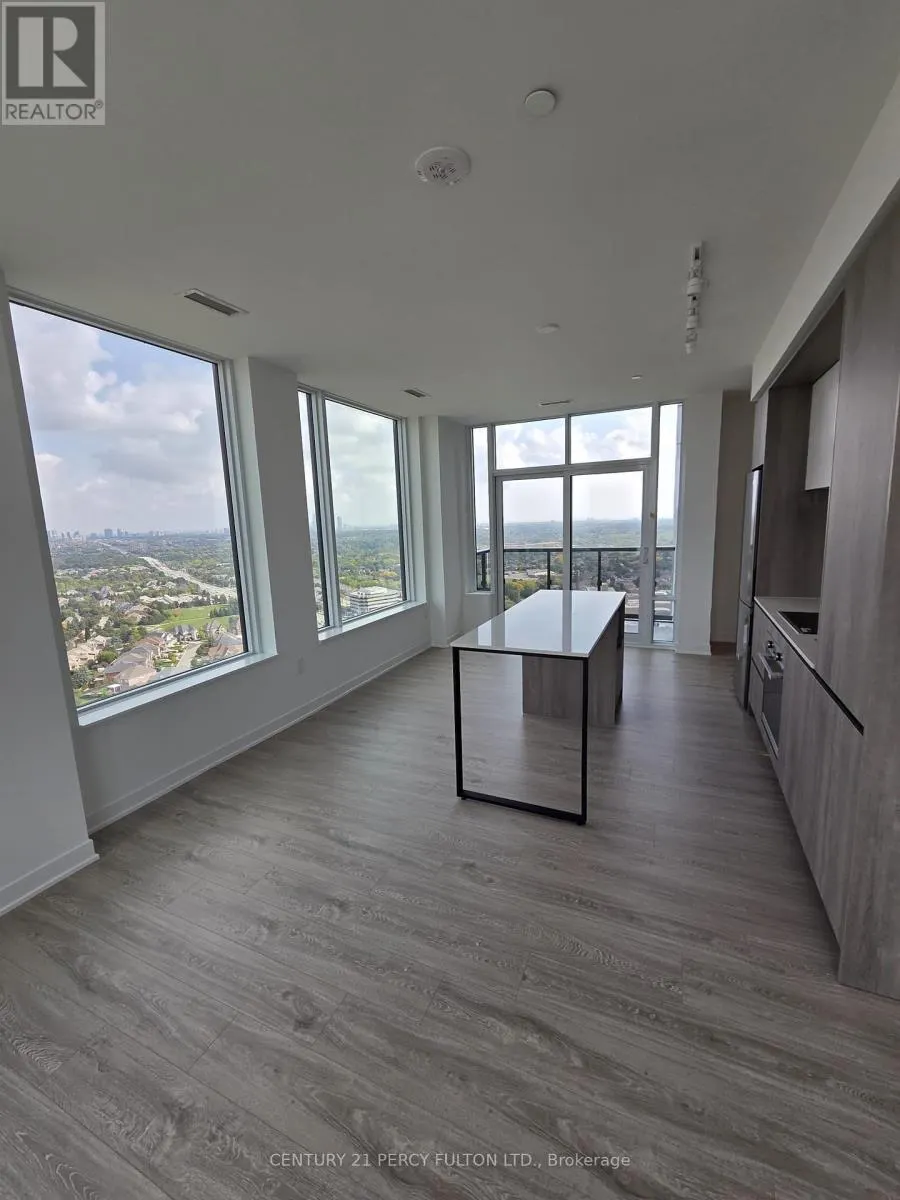 2710 - 2495 EGLINTON AVENUE W