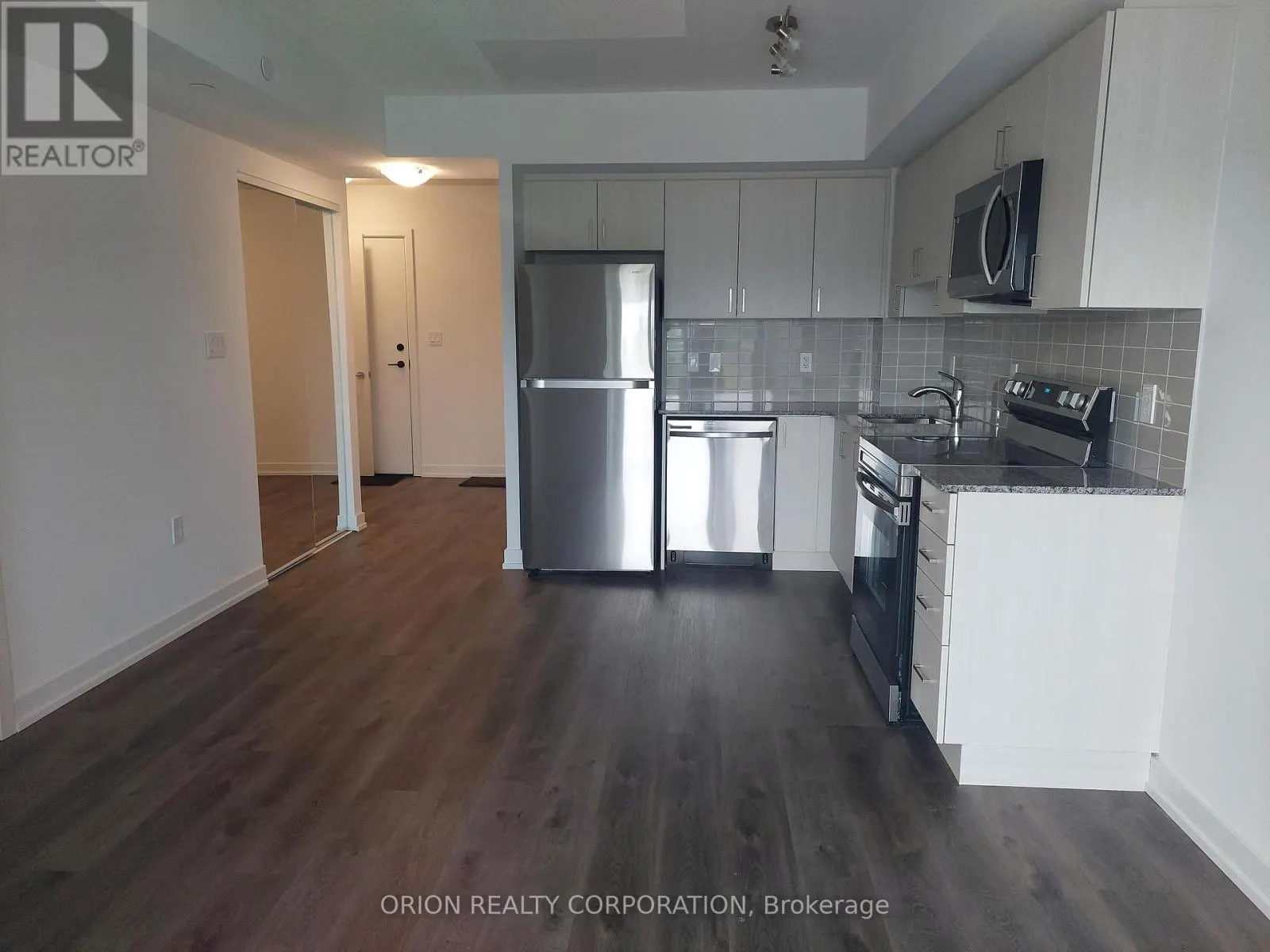 419 - 556 MARLEE AVENUE