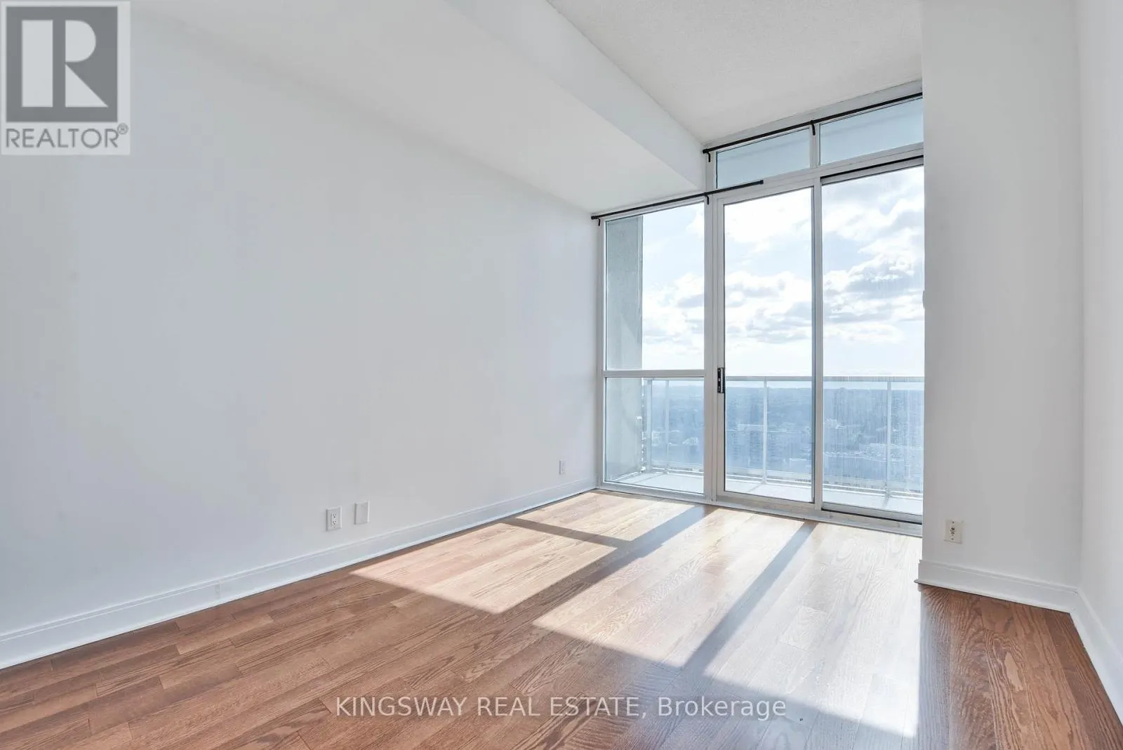 3404 - 80 ABSOLUTE AVENUE