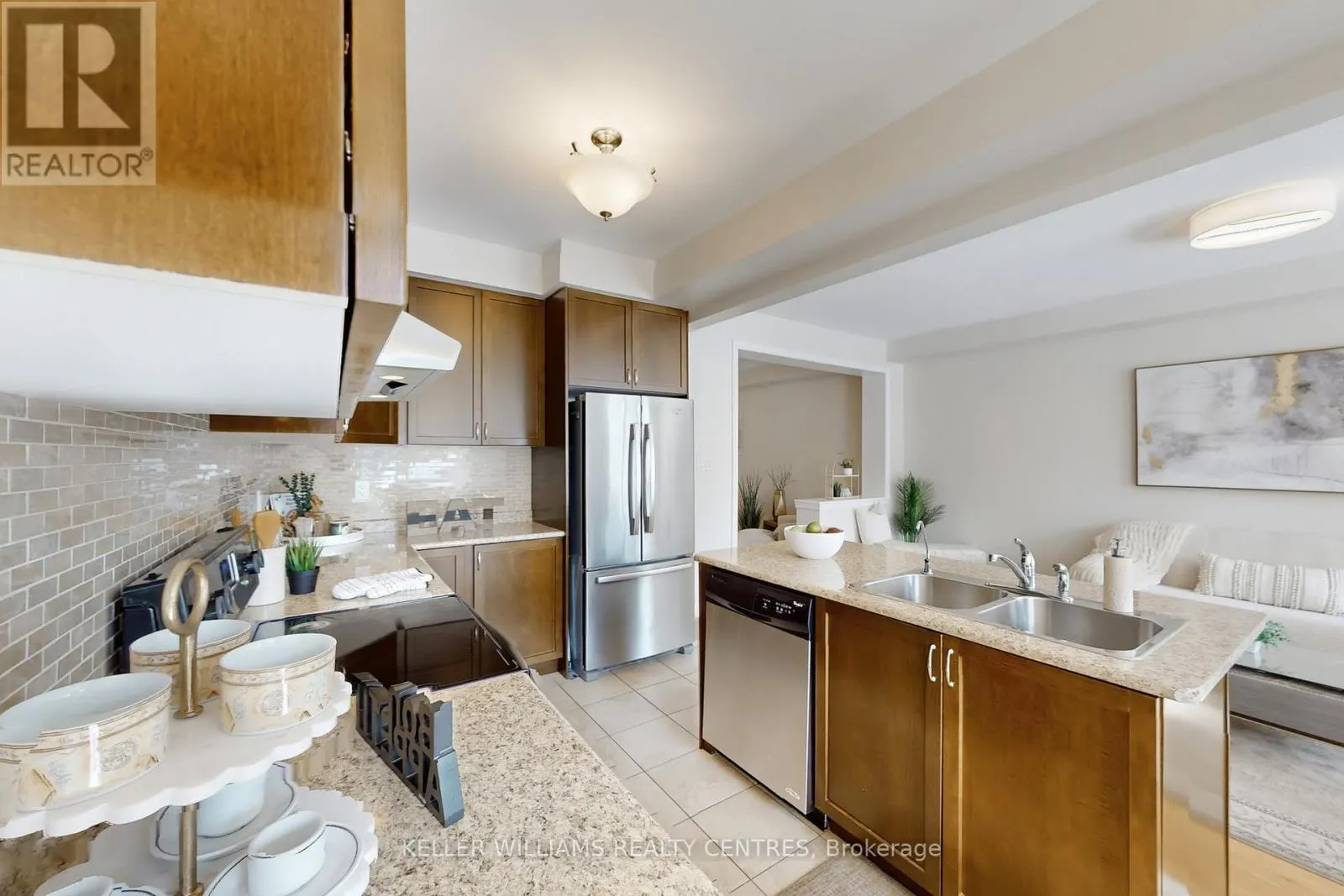 19 DIAMOND LEAF LANE