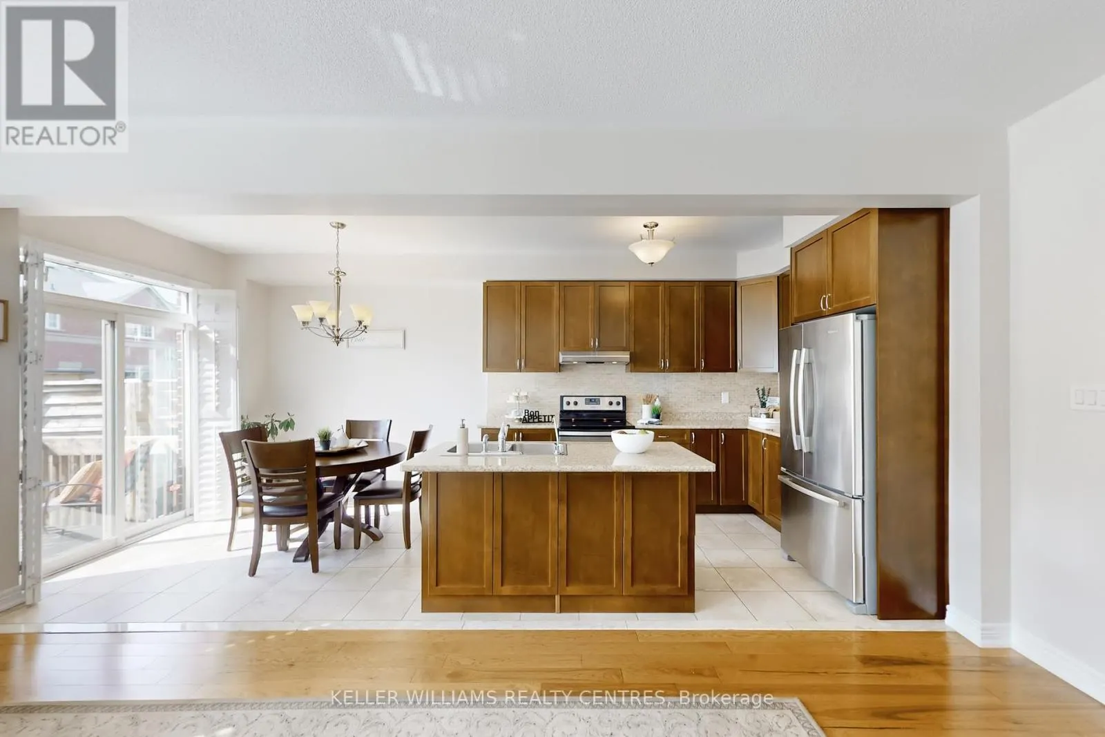 19 DIAMOND LEAF LANE