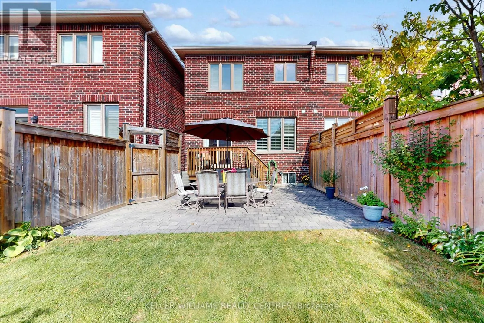 19 DIAMOND LEAF LANE