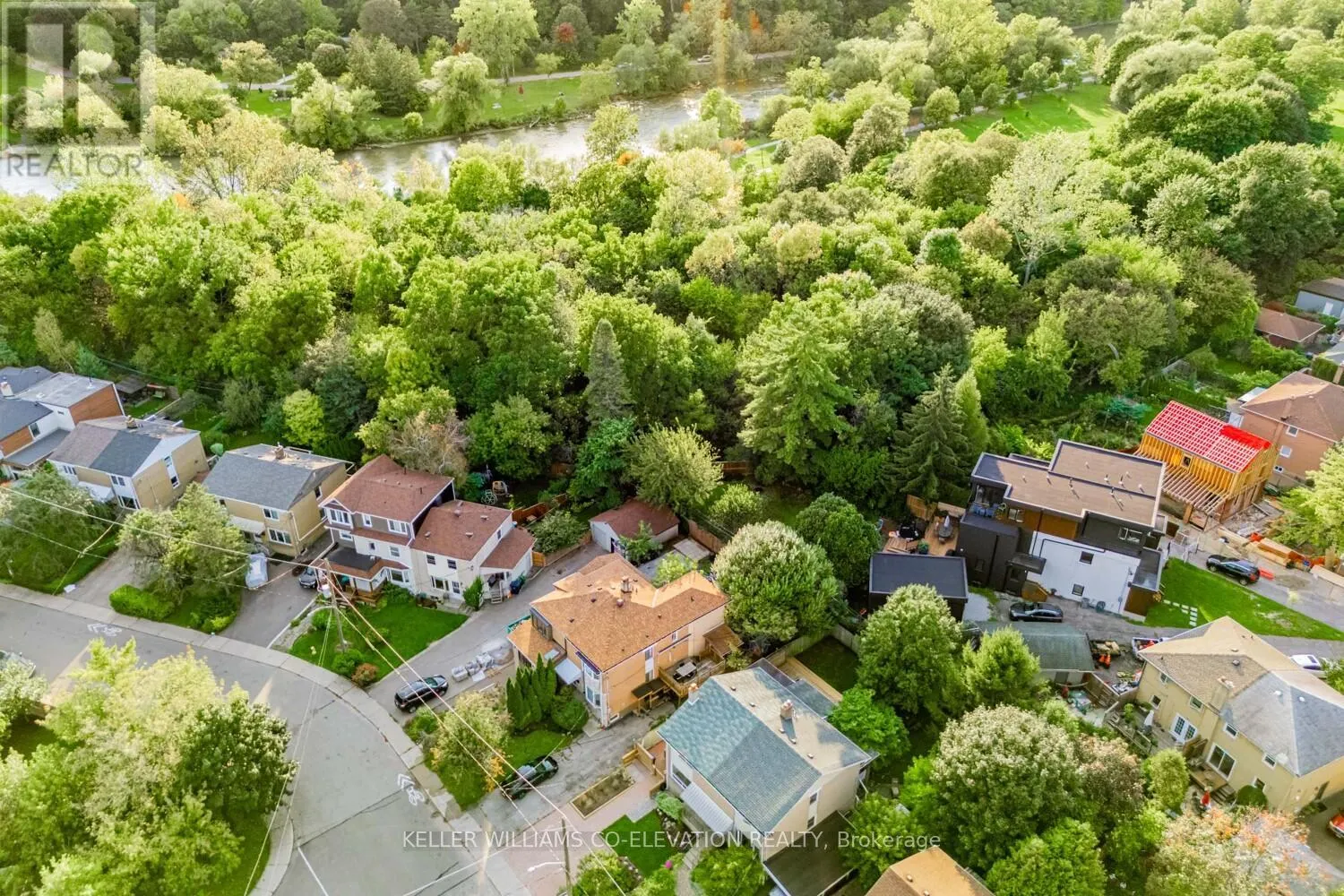 54 PASADENA GARDENS