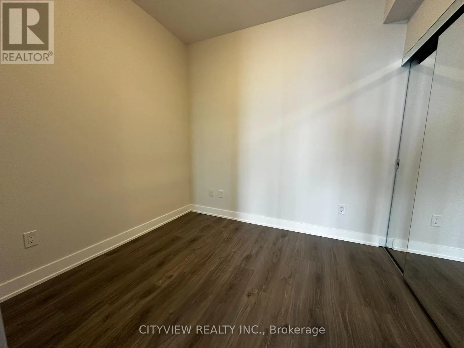 4509 - 430 SQUARE ONE DRIVE