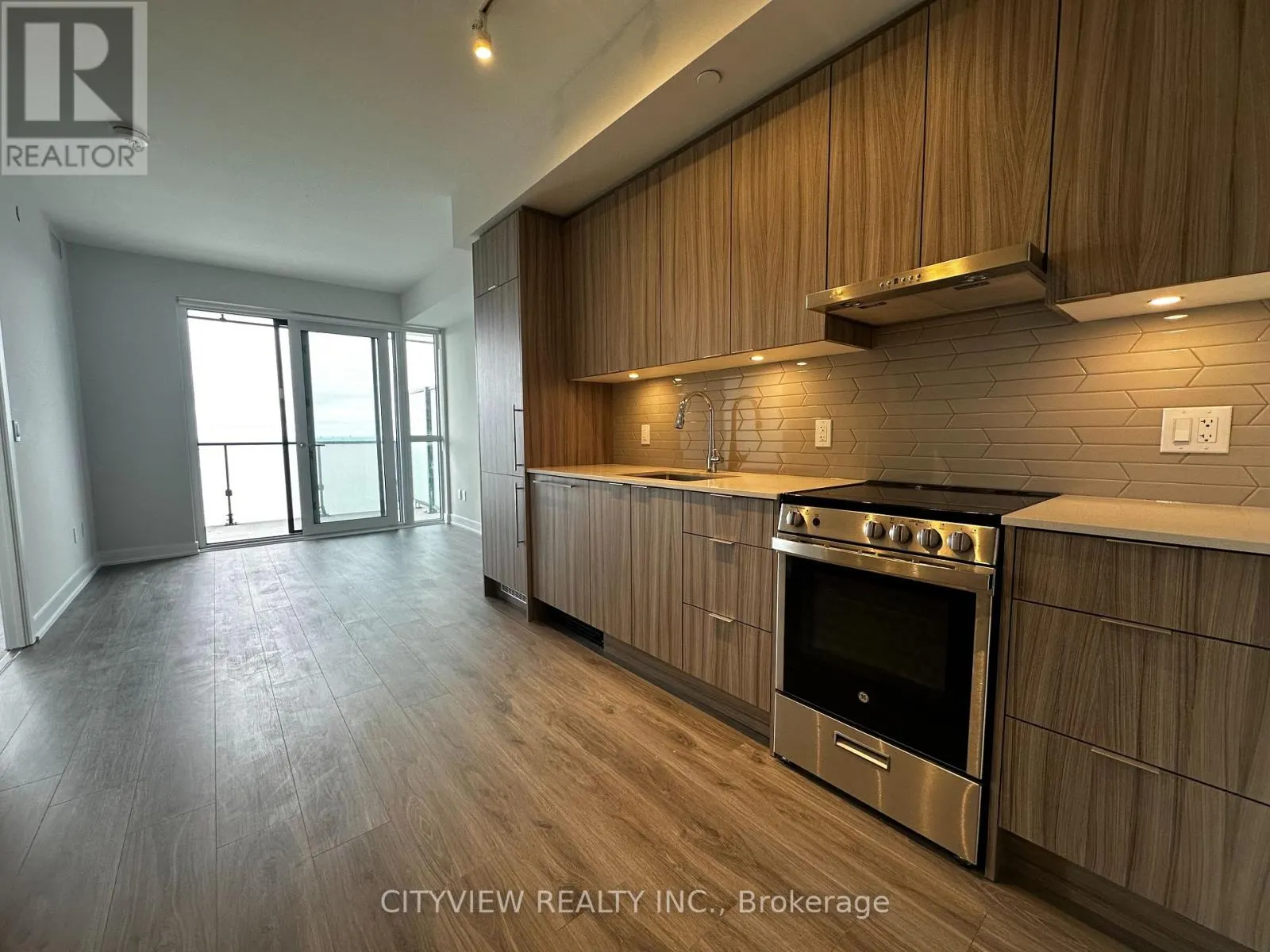4509 - 430 SQUARE ONE DRIVE