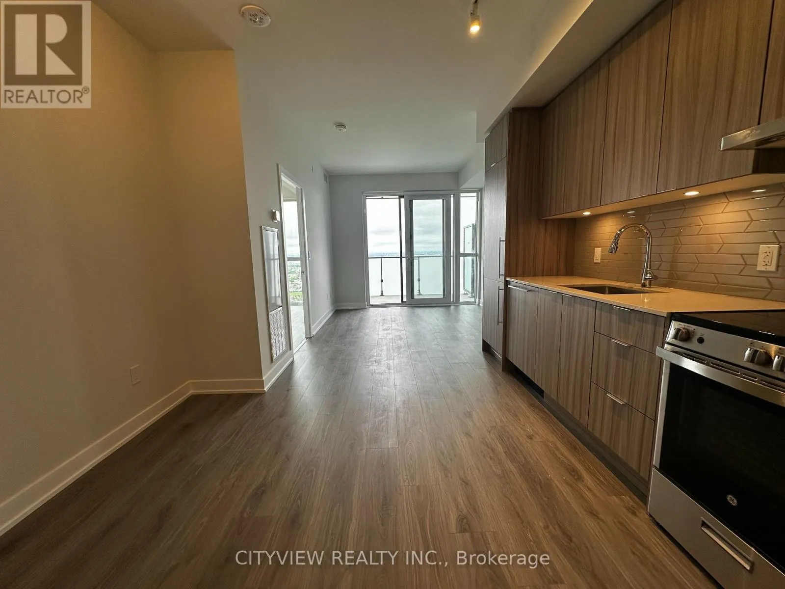 4509 - 430 SQUARE ONE DRIVE