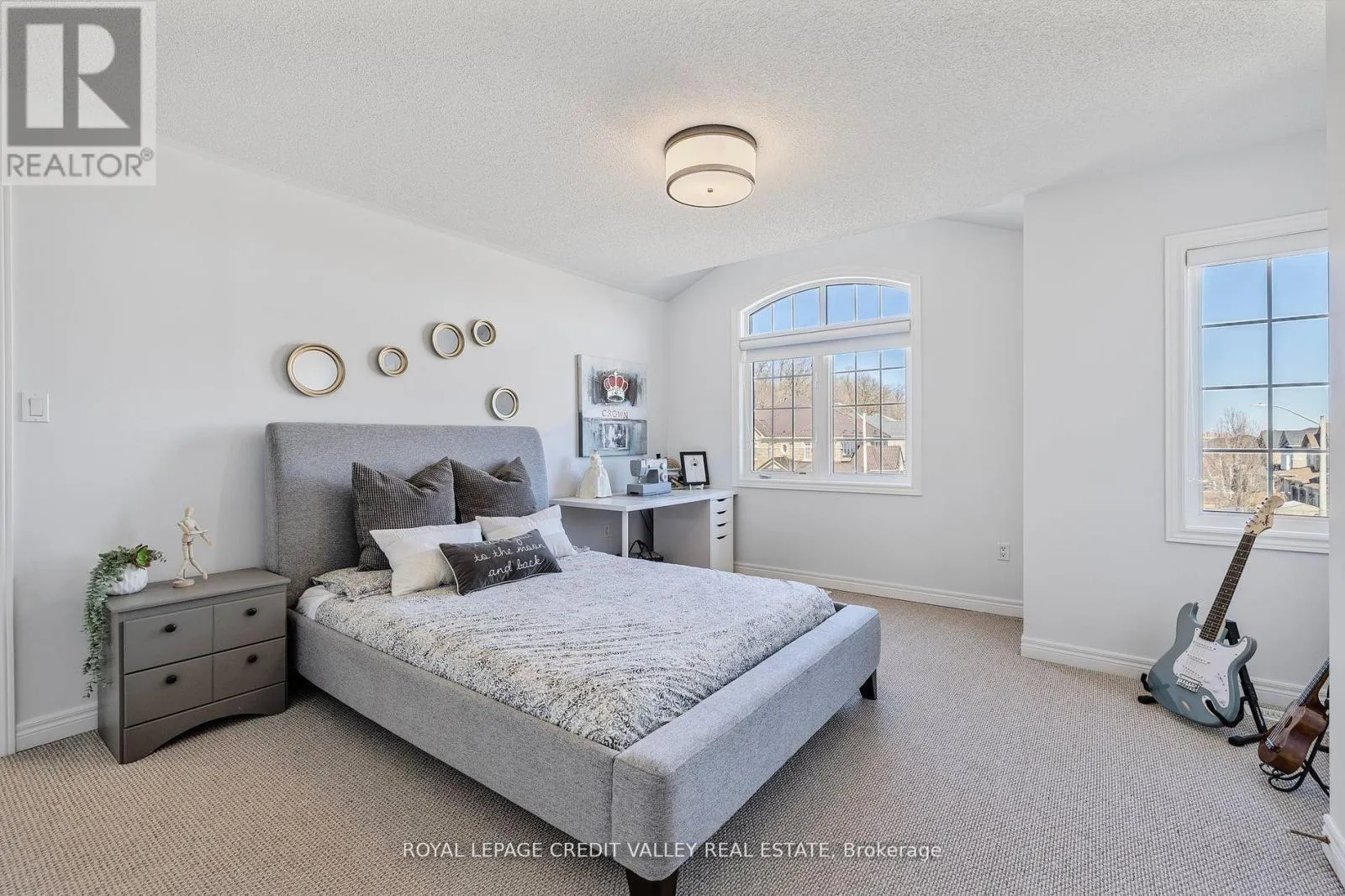 14 LARANDE COURT