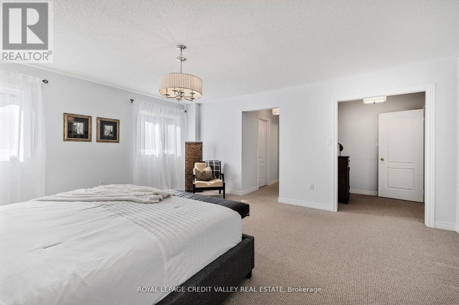 14 LARANDE COURT