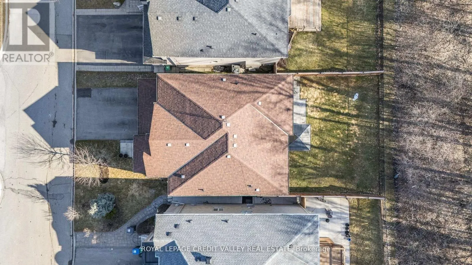14 LARANDE COURT