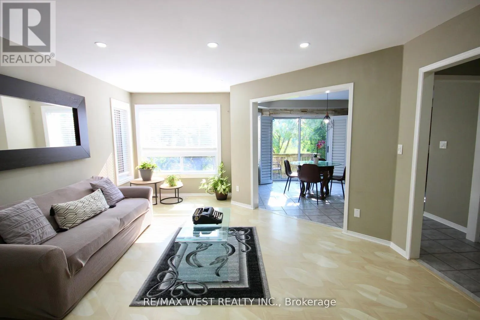 7374 BLACK WALNUT TRAIL