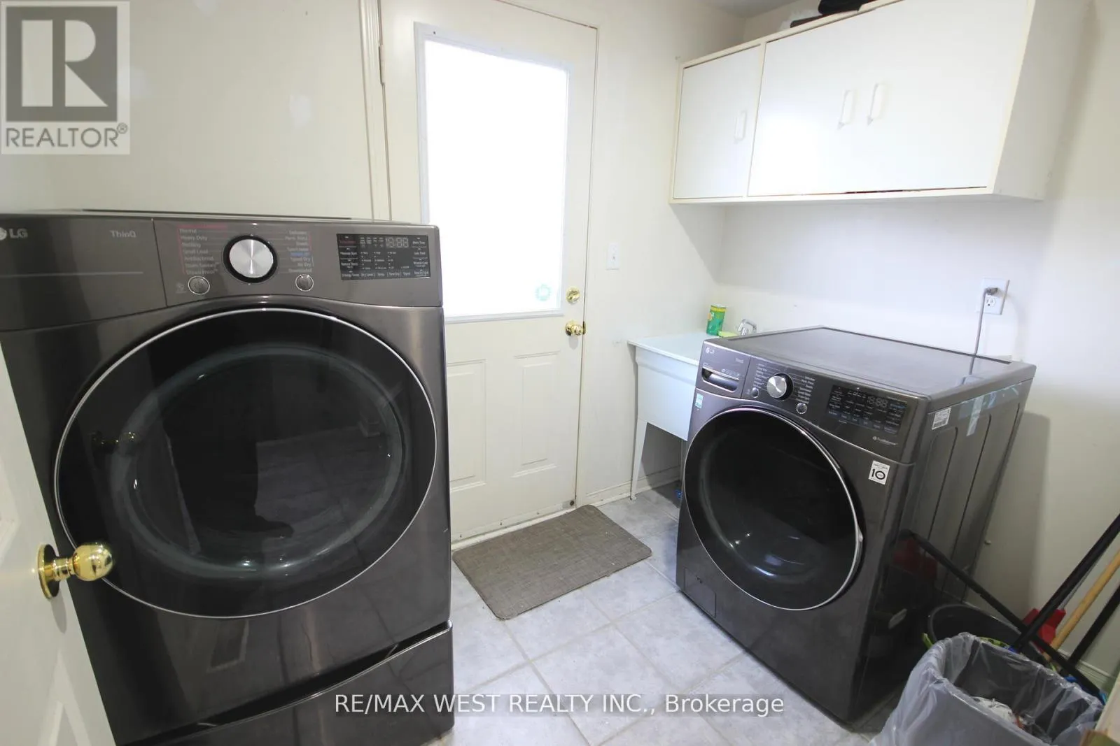 7374 BLACK WALNUT TRAIL