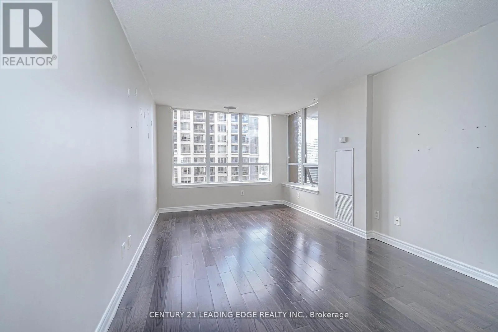 2512 - 4090 LIVING ARTS DRIVE