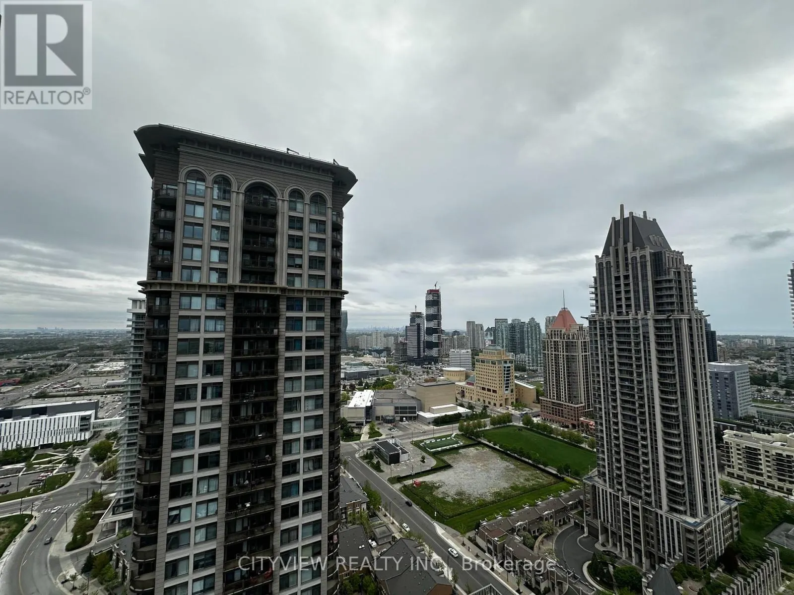2911 - 430 SQUARE ONE DRIVE