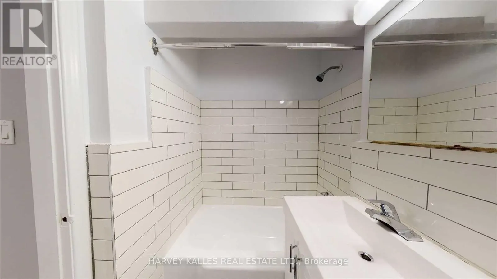 111 - 31 CLEARVIEW HEIGHTS