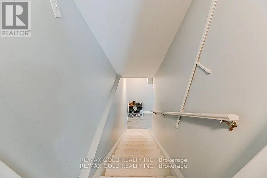 14 TOPIARY LANE