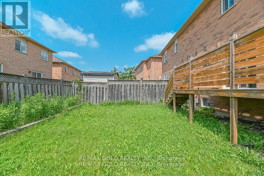 14 TOPIARY LANE