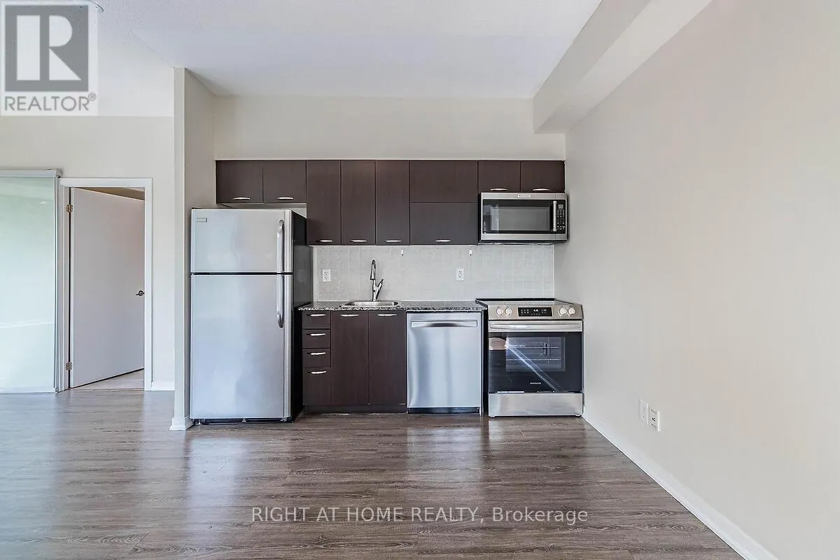 318 - 38 JOE SHUSTER WAY
